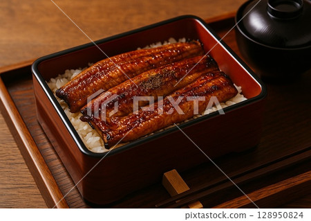 世界地球日：美味的烤鰻魚飯 128950824