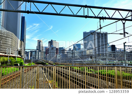 A view of Tamachi from the new Yamanote Line Takanawa Gateway Station 128953359