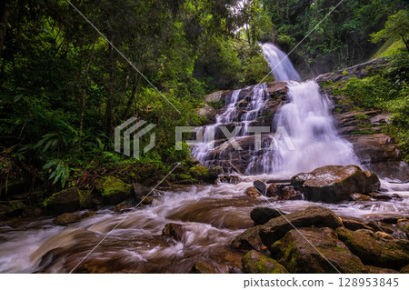 Huai Sai Lueang waterfall in Doi Inthanon National Park, Chiang Mai, Thailand 128953845