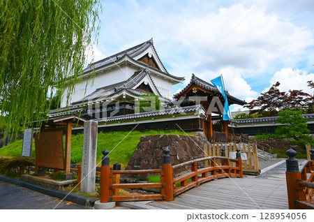 Shoryuji Castle Ruins, Mock Tower, South Gate, Nagaokakyo City 128954056