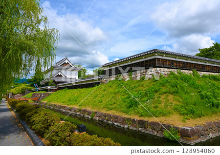 長岡京市 青龍寺城跡、複製塔、多聞塔跡 128954060