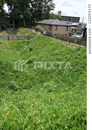 Shoryuji Castle Ruins, North Side, Earthworks and Dry Moat, Nagaokakyo City Shoryuji Castle Ruins, North Side, Earthworks and Dry Moat, Nagaokakyo City 128954174