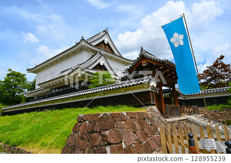 長岡京市 青龍寺城跡 複製塔 128955239