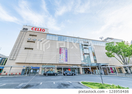 Kofu City, Yamanashi Prefecture, south exit of JR Kofu Station on sunny days Kofu City, Yamanashi Prefecture, south exit of JR Kofu Station on sunny days 128958486