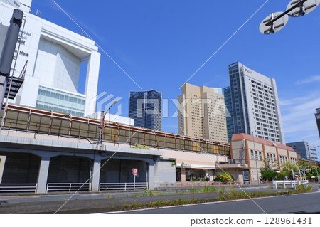 Buildings around Sakuragicho Station Buildings around Sakuragicho Station 128961431