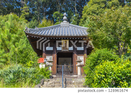 Temple of Heavenly Temple 128961674