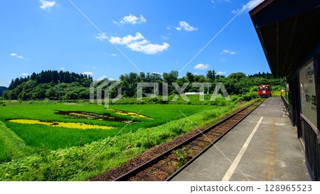 秋田內陸線繩文遺址站稻田藝術繩文緒方站 128965523