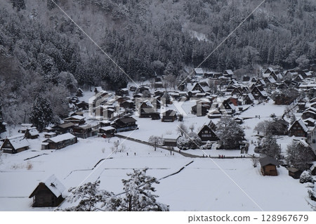 雪落白川鎮 128967679
