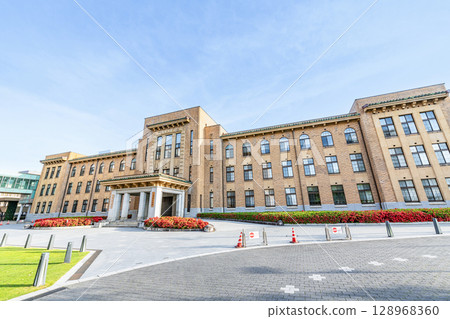 Yamanashi Prefecture Kofu City Yamanashi Prefectural Office Annex 128968360