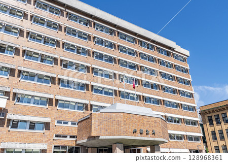 山梨縣甲府市山梨縣政府本廳舍 128968361