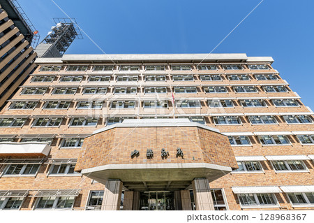 山梨縣甲府市山梨縣政府本廳舍 128968367