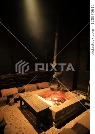 A scene filled with Japanese atmosphere, with light shining into the hearth A scene filled with Japanese atmosphere, with light shining into the hearth 128970613
