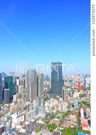 Scenery of Tokyo Tower and Azabudai Hills Mori JP Tower, Minato-ku, Tokyo 128973075