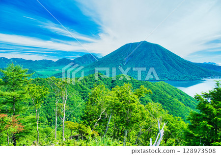 Nikko City, Tochigi Prefecture: Mount Nantai and Lake Chuzenji in Oku-Nikko as summer approaches 128973508
