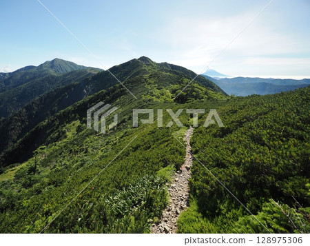 光山和清山 128975306