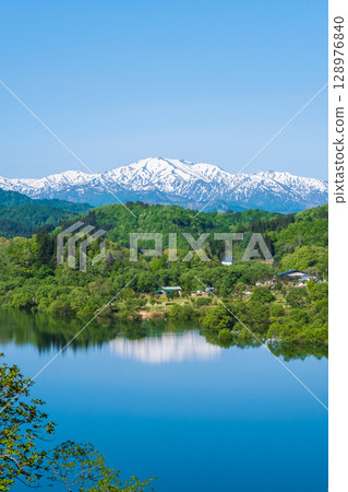 Lake Shirakawa and the Iide mountain range (May) Lake Shirakawa and the Iide mountain range (May) 128976840