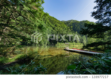 <長野>上高地的絕景:奧宮神社 <長野>上高地的絕景:奧宮神社 128977217