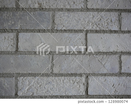 Concrete walls, block walls, and sculptures are also attractive. Copy space 128980074