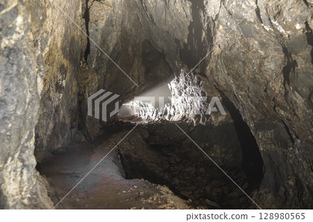 世界遺產：石見銀山大久保真部 128980565