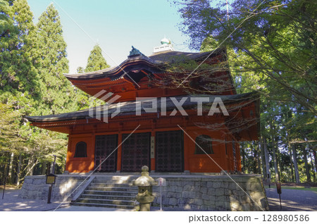 Hieizan Kaidan-in Temple stands in silence 128980586