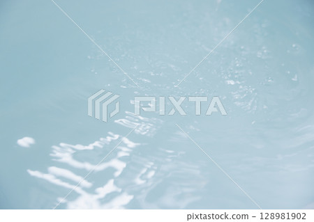 Furo bathtub hot water Furo bathtub hot water 128981902