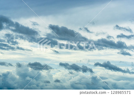 六月的天空：早晨多雲，有 10 朵令人印象深刻的雲彩 128985571