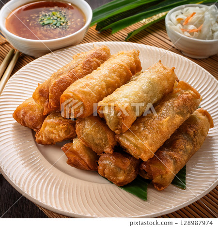 Crispy Ngoh Hiang Five Spice Meat Roll 128987974