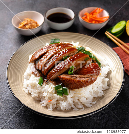 Savory Braised Duck Rice with Vegetables 128988077