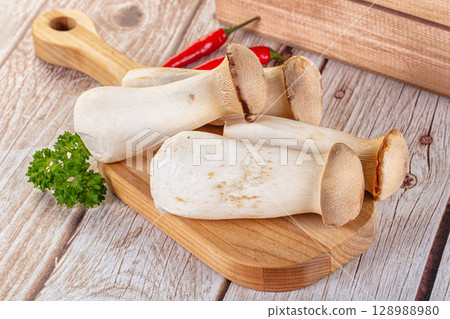Asiam mushrooms raw eringi heap Asiam mushrooms raw eringi heap 128988980