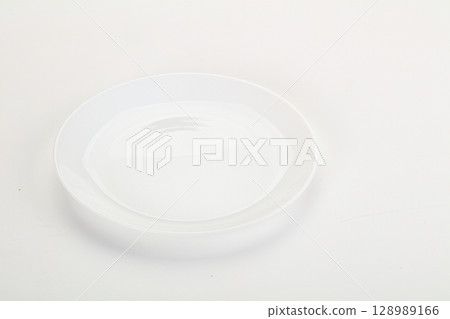 White ceramic empty plate dishware 128989166