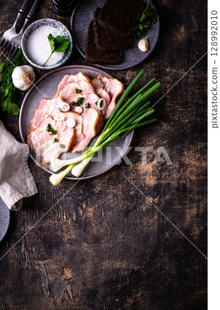 Sliced boiled smoked pork or ham Sliced boiled smoked pork or ham 128992010