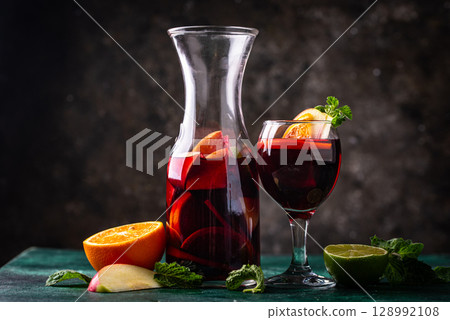 Traditional Spanish sangria from red wine 128992108