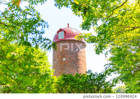 Silo and blue sky 128996924