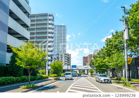 JR長町站東口、明人長町1丁目、餐廳區、街樹、公園塔明人長町 JR長町站東口、明人長町1丁目、餐廳區、街樹、公園塔明人長町 128999236