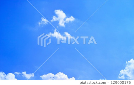藍色的天空和雲圖像 藍色的天空和雲圖像 129000176