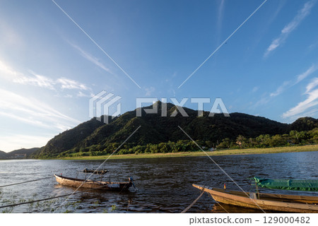 Gifu Prefecture: View of Mount Kinka and the Nagara River Gifu Prefecture: View of Mount Kinka and the Nagara River 129000482