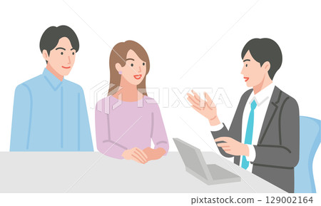 一對年輕夫婦諮詢理財師 129002164