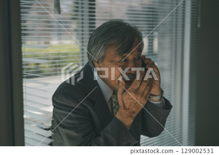前輩 手機 男人 129002531