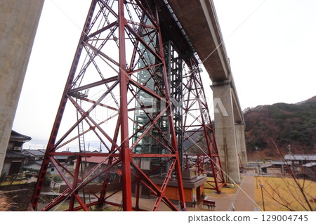 山陰本線約部站 約部鐵橋「天空之站」 水晶塔 129004745