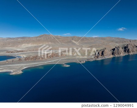 Beautiful lake landscape in Tibet,China Beautiful lake landscape in Tibet,China 129004991