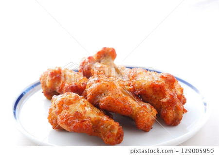 烤雞——用帶骨雞翅烤製的多汁雞肉 129005950