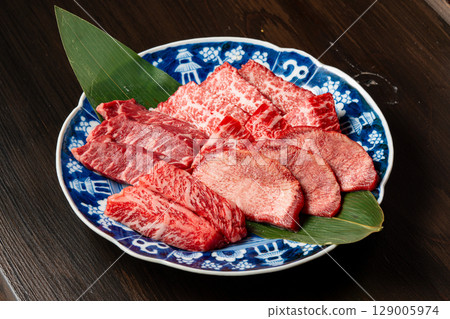 Grilled lean beef platter Grilled lean beef platter 129005974