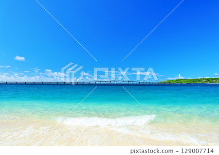 Okinawa Miyakojima blue sky and sea Okinawa Miyakojima blue sky and sea 129007714