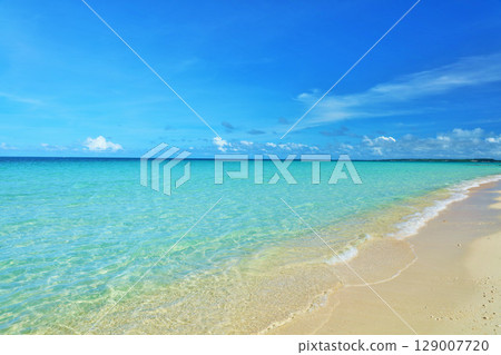 Okinawa Miyakojima blue sky and sea Okinawa Miyakojima blue sky and sea 129007720