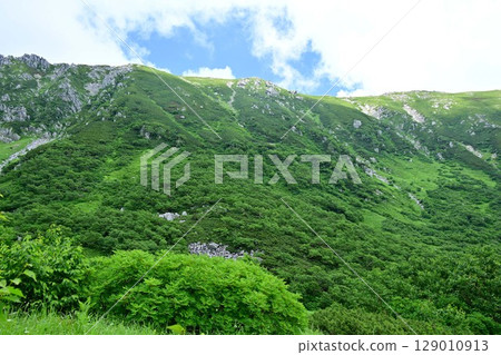 霧氣瀰漫的千疊敷冰鬥 129010913