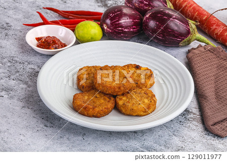 Fried potato crispy golden hash brown Fried potato crispy golden hash brown 129011977