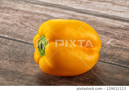 Ripe juicy Bulgarian bell pepper Ripe juicy Bulgarian bell pepper 129012113