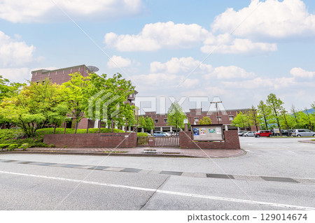 Yamanashi Prefectural Industrial Exhibition and Exchange Center "Aimesse Yamanashi" in Kofu City, Yamanashi Prefecture 129014674