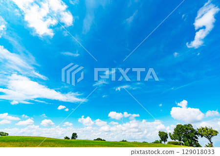 藍天和雲彩和大草原 藍天和雲彩和大草原 129018033