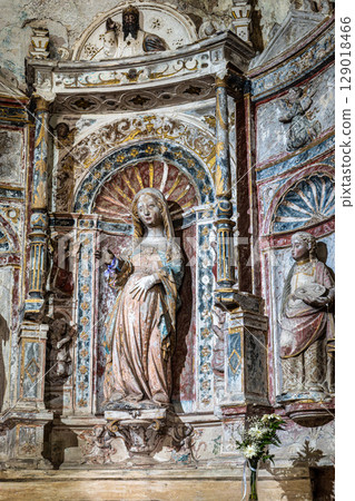 Interior of Church of 129018466